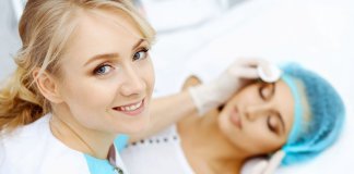 Jak wybrać najlepszego kosmetologa w Katowicach: na co zwrócić uwagę podczas pierwszej wizyty? michalina-saywowclinic - kosmetolog katowice.jpg