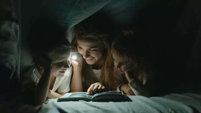 lampykemar.pl - 393-jak-wybrac-lampe-do-pokoju-dzieciecego-by-byla-bezpieczna-i-.webp